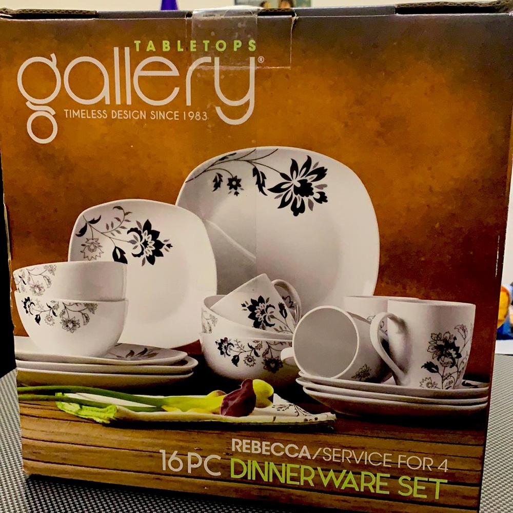 TABLETOPS GALLERY TIMELESS DESIGN SINCE 1983. 16pc Dinnerware Set